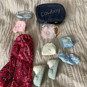 Bratz cloes slumber party